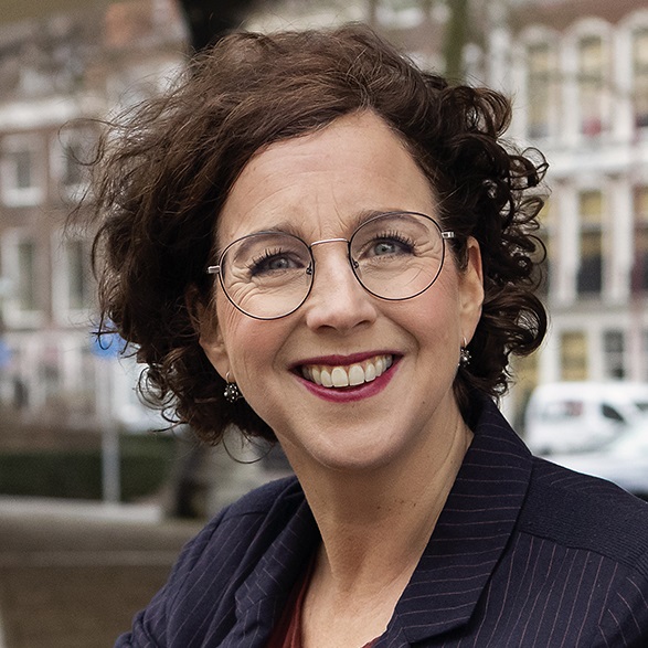 Corrinne Dekker
